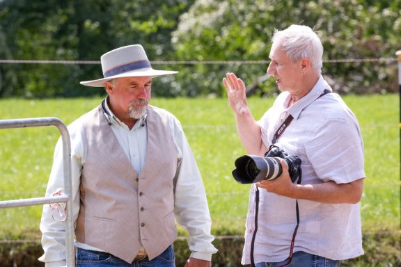 Andreas Wedel Tierfotografie + Film mit Horseman Paul Dietz bei den Clinics 2023 in Bad Endorf